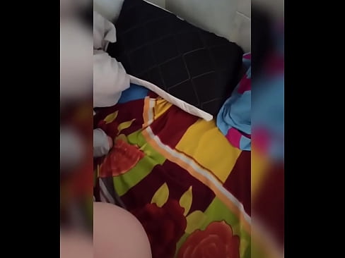 ❤️ 我的室友一個人呆在家裡，因為她的丈夫去度假了，我趁機操她，給她灌奶 ❌ 他媽的視頻 在我們 ☑